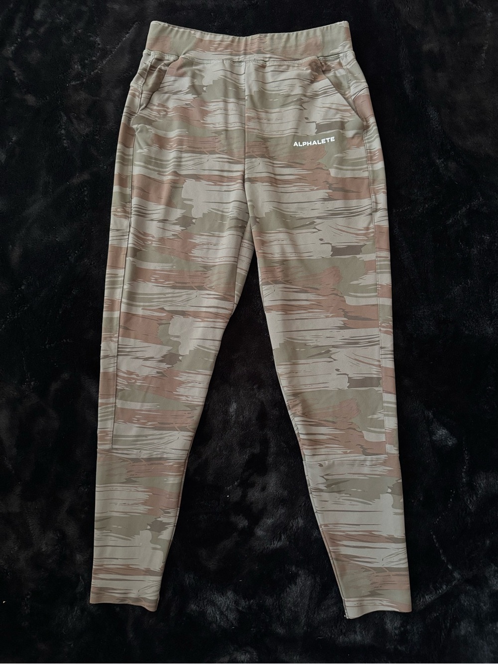 Alphalete Men’s Tapered Camo Pants